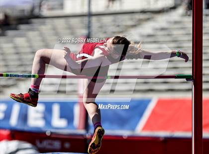 Thumbnail 2 in CIF Girls Central Section Track & Field Championships photogallery.