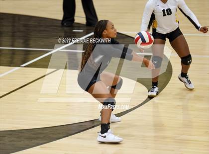 Thumbnail 2 in Sherman @ Denison photogallery.