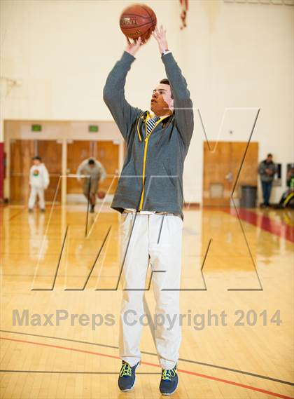 Thumbnail 3 in Central Catholic vs. St. Francis (Catholic School Winter Classic) photogallery.