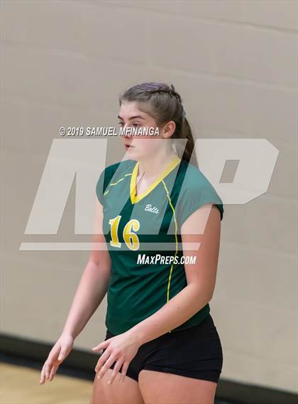 Thumbnail 3 in Pius X vs. Lincoln Southeast (NSAA District Tournament) photogallery.
