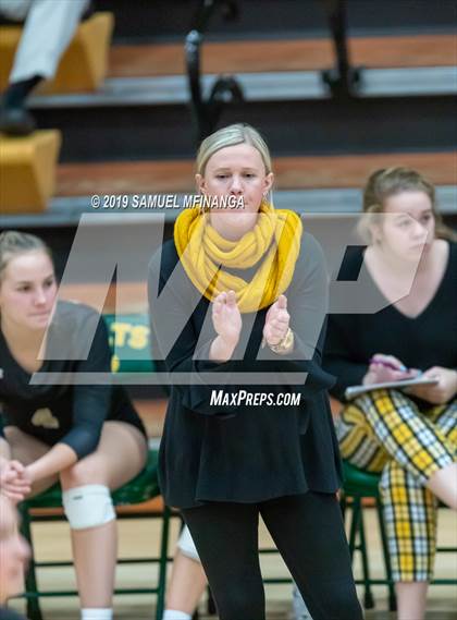 Thumbnail 2 in Pius X vs. Lincoln Southeast (NSAA District Tournament) photogallery.