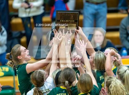 Thumbnail 2 in Pius X vs. Lincoln Southeast (NSAA District Tournament) photogallery.