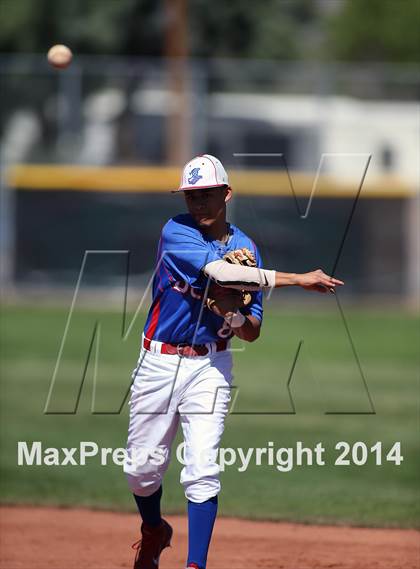 Thumbnail 3 in Walden Grove vs. Bel Air (Panther Invitational) photogallery.