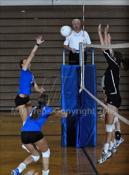 Thumbnail 2 in Rochester @ Farmington photogallery.