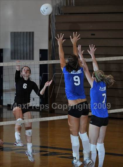 Thumbnail 3 in Rochester @ Farmington photogallery.