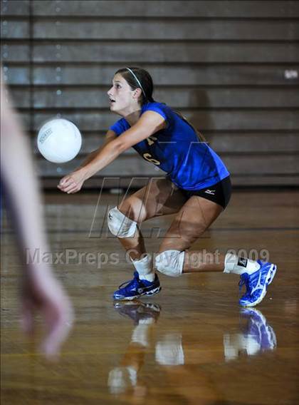 Thumbnail 3 in Rochester @ Farmington photogallery.