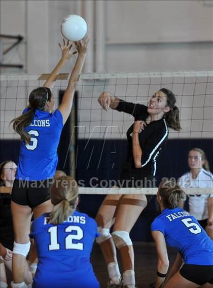 Thumbnail 3 in Rochester @ Farmington photogallery.
