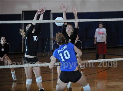 Thumbnail 2 in Rochester @ Farmington photogallery.