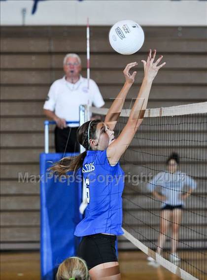 Thumbnail 3 in Rochester @ Farmington photogallery.