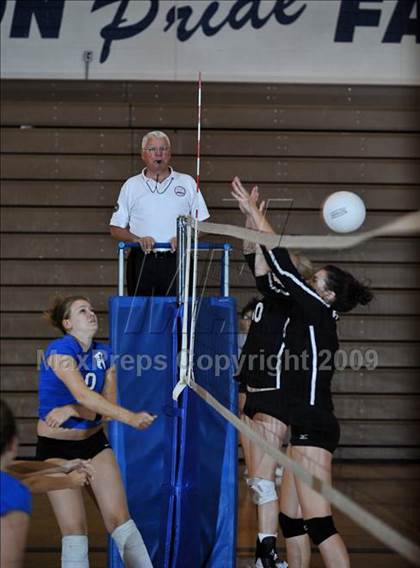 Thumbnail 3 in Rochester @ Farmington photogallery.