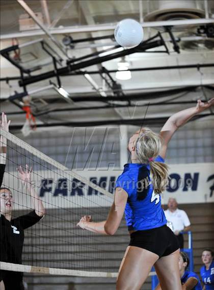 Thumbnail 2 in Rochester @ Farmington photogallery.