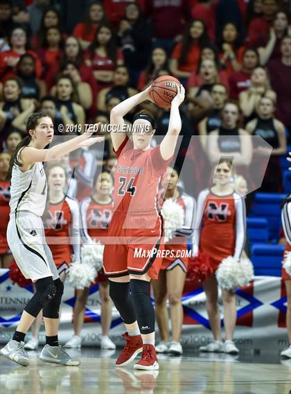 Thumbnail 3 in Bentonville vs Northside (AAA 6A State Final) photogallery.