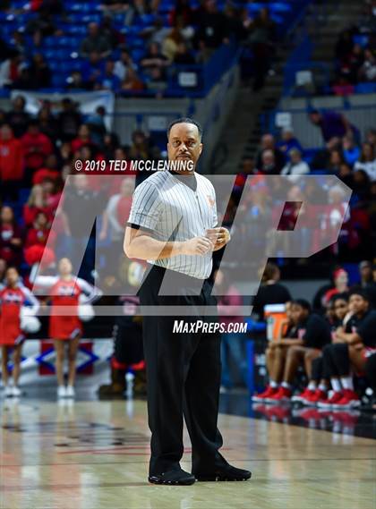 Thumbnail 2 in Bentonville vs Northside (AAA 6A State Final) photogallery.