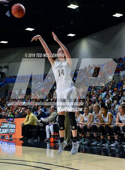 Thumbnail 1 in Bentonville vs Northside (AAA 6A State Final) photogallery.