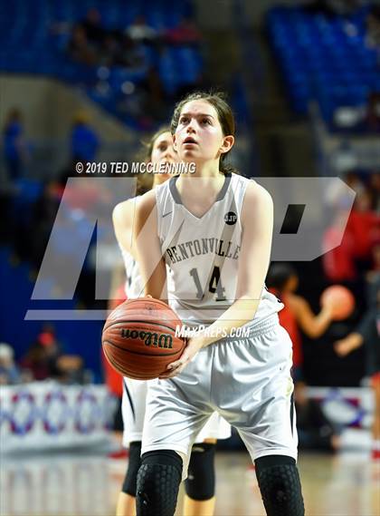 Thumbnail 3 in Bentonville vs Northside (AAA 6A State Final) photogallery.