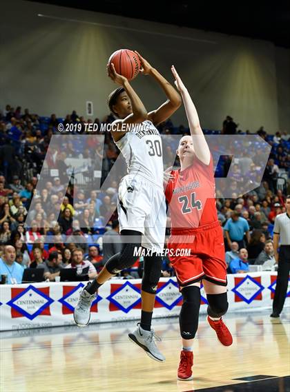Thumbnail 3 in Bentonville vs Northside (AAA 6A State Final) photogallery.