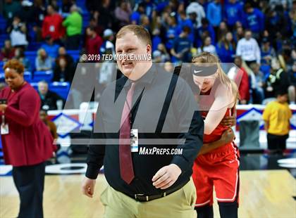 Thumbnail 2 in Bentonville vs Northside (AAA 6A State Final) photogallery.