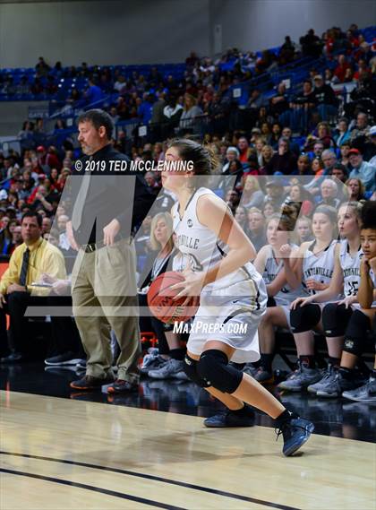 Thumbnail 1 in Bentonville vs Northside (AAA 6A State Final) photogallery.