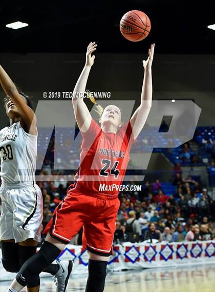 Thumbnail 1 in Bentonville vs Northside (AAA 6A State Final) photogallery.