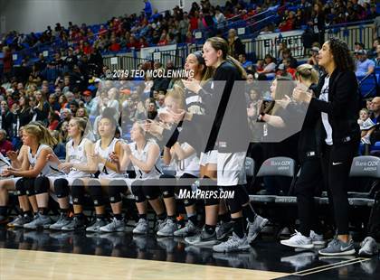 Thumbnail 3 in Bentonville vs Northside (AAA 6A State Final) photogallery.