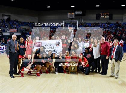 Thumbnail 3 in Bentonville vs Northside (AAA 6A State Final) photogallery.