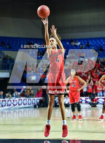 Thumbnail 1 in Bentonville vs Northside (AAA 6A State Final) photogallery.