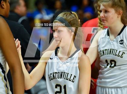 Thumbnail 1 in Bentonville vs Northside (AAA 6A State Final) photogallery.