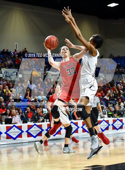 Thumbnail 3 in Bentonville vs Northside (AAA 6A State Final) photogallery.