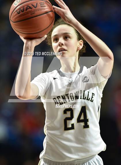 Thumbnail 3 in Bentonville vs Northside (AAA 6A State Final) photogallery.