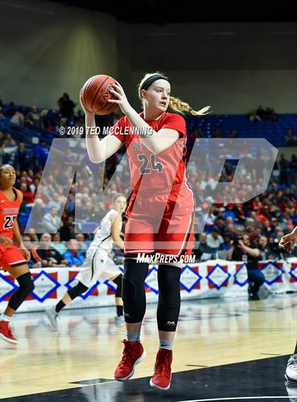 Thumbnail 2 in Bentonville vs Northside (AAA 6A State Final) photogallery.