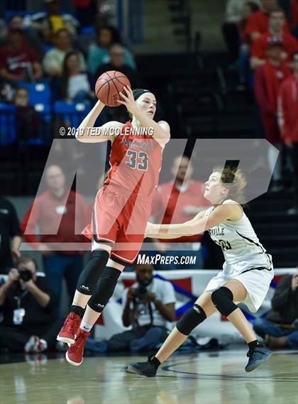 Thumbnail 1 in Bentonville vs Northside (AAA 6A State Final) photogallery.
