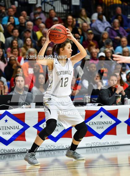 Thumbnail 1 in Bentonville vs Northside (AAA 6A State Final) photogallery.