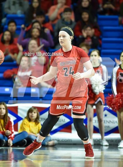 Thumbnail 3 in Bentonville vs Northside (AAA 6A State Final) photogallery.