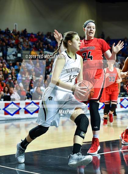 Thumbnail 1 in Bentonville vs Northside (AAA 6A State Final) photogallery.