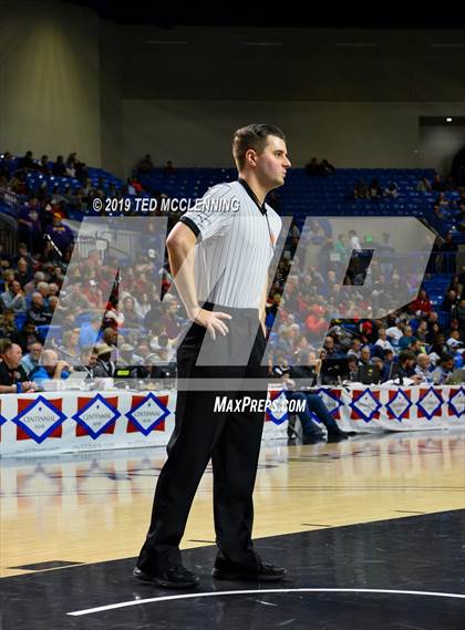 Thumbnail 3 in Bentonville vs Northside (AAA 6A State Final) photogallery.