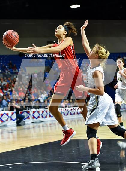 Thumbnail 1 in Bentonville vs Northside (AAA 6A State Final) photogallery.