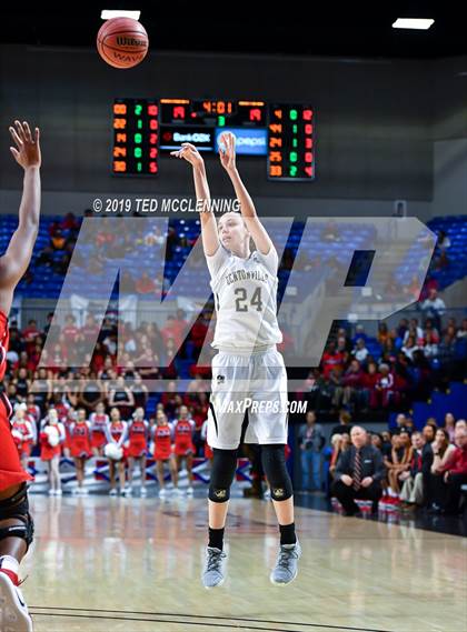 Thumbnail 2 in Bentonville vs Northside (AAA 6A State Final) photogallery.