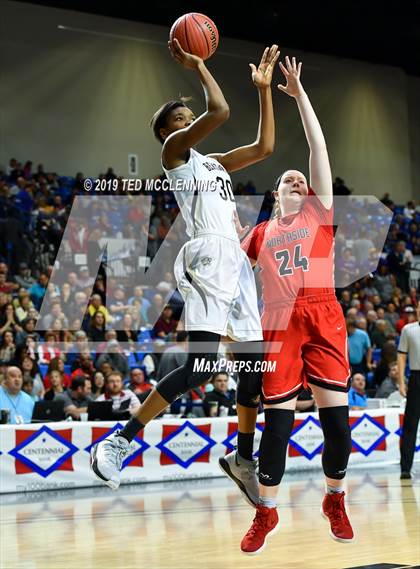 Thumbnail 1 in Bentonville vs Northside (AAA 6A State Final) photogallery.