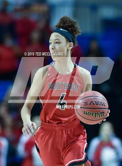 Thumbnail 2 in Bentonville vs Northside (AAA 6A State Final) photogallery.