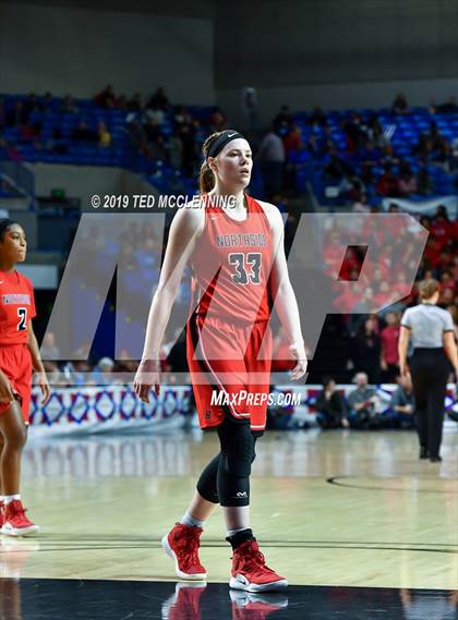 Thumbnail 2 in Bentonville vs Northside (AAA 6A State Final) photogallery.