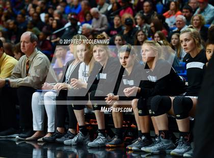 Thumbnail 2 in Bentonville vs Northside (AAA 6A State Final) photogallery.