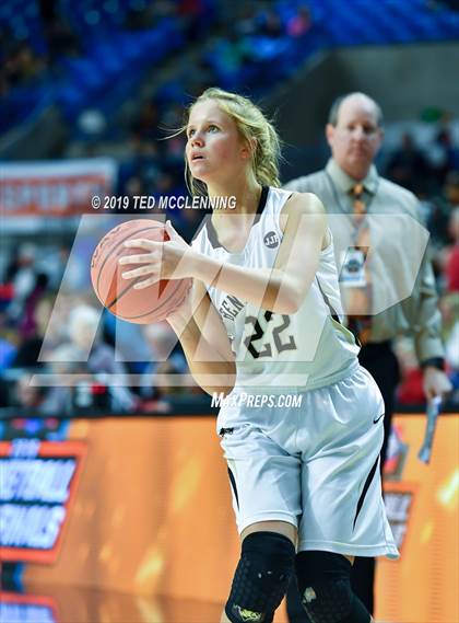 Thumbnail 1 in Bentonville vs Northside (AAA 6A State Final) photogallery.