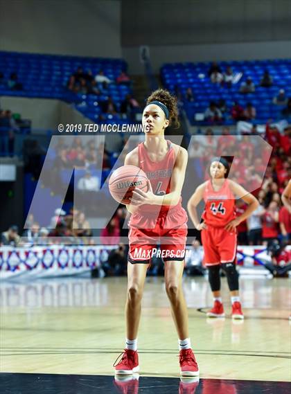 Thumbnail 3 in Bentonville vs Northside (AAA 6A State Final) photogallery.