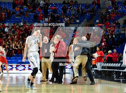 Thumbnail 1 in Bentonville vs Northside (AAA 6A State Final) photogallery.