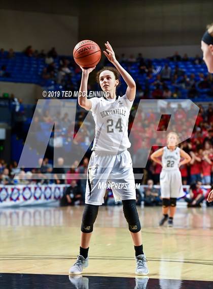 Thumbnail 1 in Bentonville vs Northside (AAA 6A State Final) photogallery.