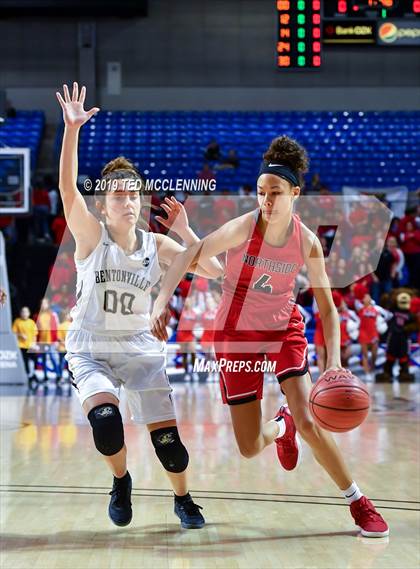 Thumbnail 1 in Bentonville vs Northside (AAA 6A State Final) photogallery.