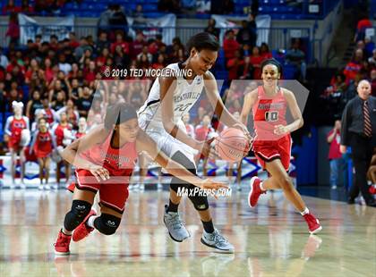 Thumbnail 3 in Bentonville vs Northside (AAA 6A State Final) photogallery.