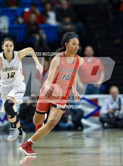 Thumbnail 1 in Bentonville vs Northside (AAA 6A State Final) photogallery.