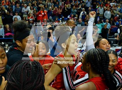 Thumbnail 2 in Bentonville vs Northside (AAA 6A State Final) photogallery.
