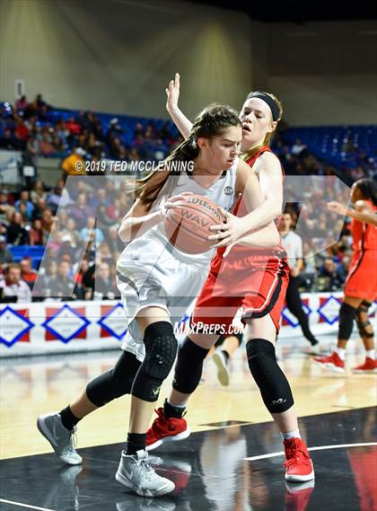 Thumbnail 3 in Bentonville vs Northside (AAA 6A State Final) photogallery.